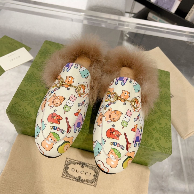 G*u*i leather shoes